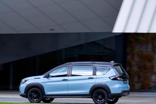 Suzuki XL7 2026 giá từ gần 570 triệu đồng, thêm bản tiêu chuẩn 'đấu' Mitsubishi Xpander