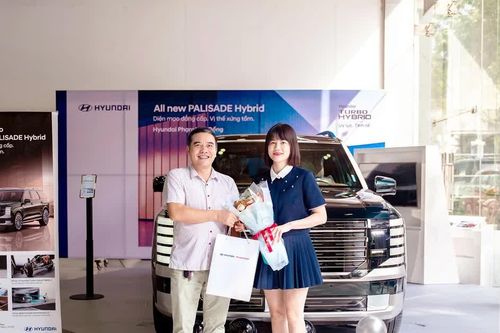Hyundai Palisade Hybrid 2026 bắt đầu bàn giao khách hàng