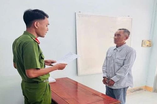 Cãi nhau trên bàn tiệc, dùng dao chém bạn nhậu lìa ngón tay