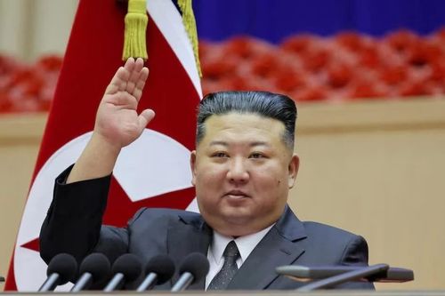 Triều Tiên dồn dập phô diễn hỏa lực, Chủ tịch Kim Jong Un tuyên bố tham vọng thống trị công nghệ UAV