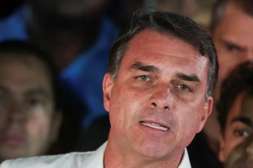 Brazil: Thượng nghị sĩ Bolsonaro nhận nhầm là 'tổng thống đắc cử' vì ChatGPT