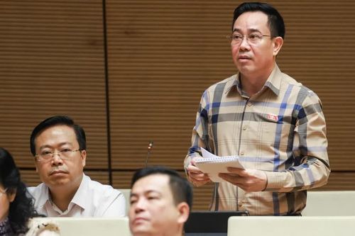 Đại biểu Quốc hội cảnh báo rủi ro cho người mua nhà từ những khoản thu núp bóng