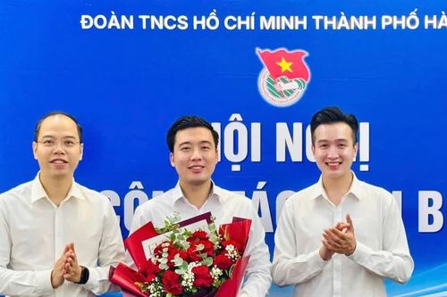 Anh Dương Minh Đức làm Chủ tịch Hội đồng Đội Thành phố Hà Nội