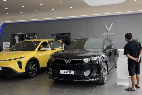 Cựu nhân viên VinFast lĩnh 17 năm tù vì làm giả, giả mạo hồ sơ ưu đãi mua xe