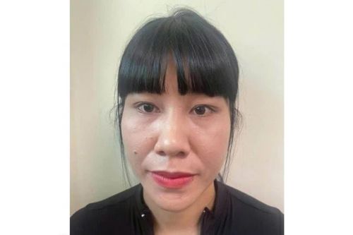 Hà Nội: Khởi tố người phụ nữ ném mắm tôm vào chủ tiệm bánh ngọt