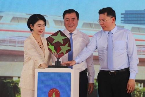 Huy động 10.000 người 'tổng lực' thi công đường sắt Bến Thành - Cần Giờ