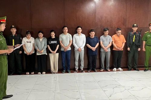 Khám xét khẩn cấp, bắt Tổng giám đốc Công ty Bảo Phúc và 7 đối tượng ở TPHCM