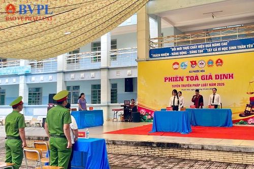 Gần 700 học sinh tham dự phiên tòa giả định về tội phạm ma túy