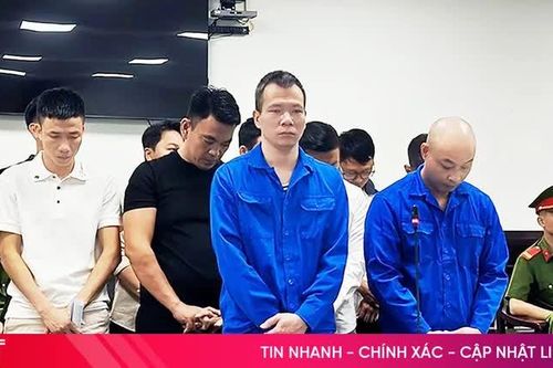 'Chế tạo, tàng trữ, mua bán trái phép vũ khí quân dụng', 10 đối tượng lĩnh án
