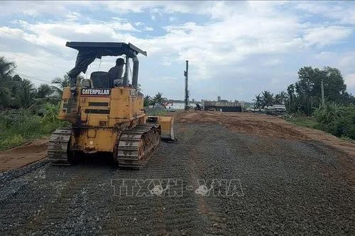 Phát động 61 ngày đêm thi đua đưa dự án đường Hồ Chí Minh về đích đúng tiến độ