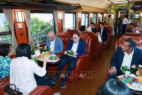 Khai trương Chuyến tàu Di sản Hà Nội - Thái Nguyên