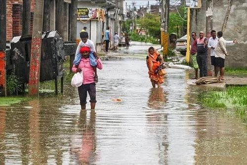 Ấn Độ sơ tán 12.000 người do lũ quét từ Bhutan