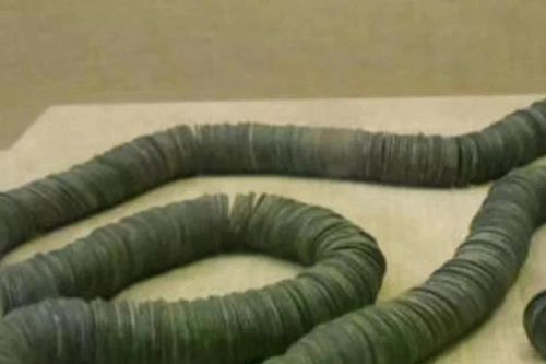 Người Trung Quốc xưa nói “đeo 10.000 xâu tiền bên hông”: Khối tài sản ấy lớn đến đâu?