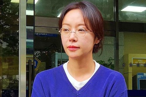 Hwang Jung Eum bật khóc tiết lộ cuộc sống sau ly hôn