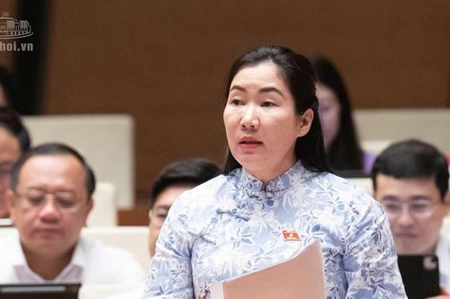 Đại biểu Quốc hội đề xuất tăng đãi ngộ gắn với hiệu quả công việc của cán bộ cấp xã