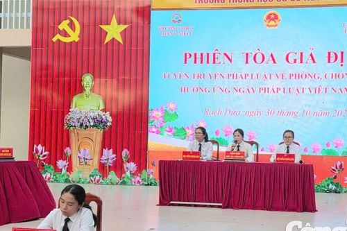 Phiên tòa giả định, bài học cảnh tỉnh hiểm họa về ma túy