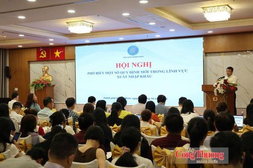 Hoàn thiện khung pháp lý, tạo thuận lợi cho hoạt động xuất nhập khẩu