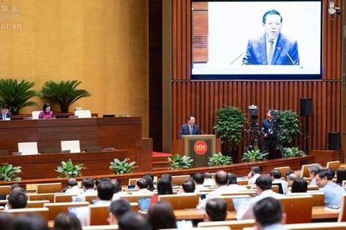 Bộ trưởng Bộ Xây dựng làm rõ quy định trong Luật Kinh doanh bất động sản (sửa đổi)