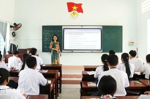 Giải quyết bài toán thiếu giáo viên