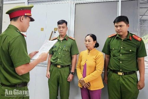 An Giang: Khởi tố nữ lái tàu đụng nạn nhân tử vong rồi bỏ chạy