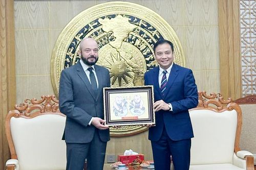 Bắc Ninh: Phó Chủ tịch UBND thành phố tiếp và làm việc với đại diện Quỹ Rosa Luxemburg Stiftung