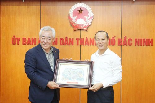 Phó Chủ tịch Thường trực UBND thành phố Mai Sơn tiếp, làm việc với Hiệp hội các câu lạc bộ Lions quốc tế