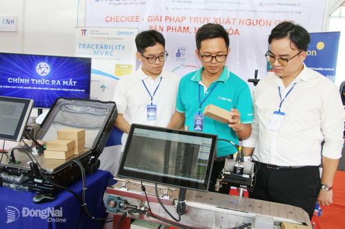 Ra mắt các nền tảng số về quản lý sáng kiến và truy xuất nguồn gốc
