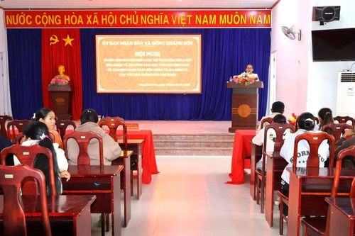 Xã Đông Khánh Sơn phổ biến Luật Hộ tịch, Luật Hôn nhân và gia đình