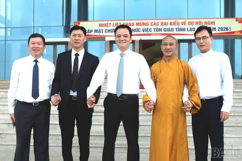 Lào Cai gặp mặt chức sắc, chức việc tiêu biểu các tôn giáo