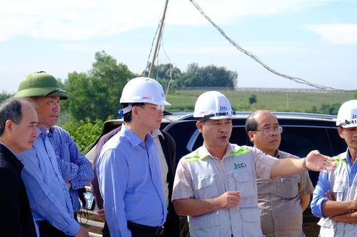 Chủ tịch UBND tỉnh Lâm Đồng Hồ Văn Mười yêu cầu lãnh đạo các sở, ngành làm việc với địa phương ngày cuối tuần