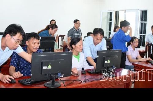 Yên Lập gỡ khó về kỹ năng số