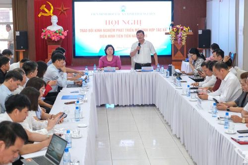 Trao đổi kinh nghiệm phát triển mô hình hợp tác xã điển hình tiên tiến