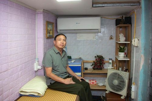 Cuộc sống trong những căn nhà chưa đầy 5m²/người ở phố cổ Hà Nội
