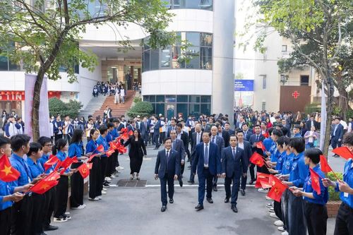 Đưa Đại học Công nghệ GTVT thành trung tâm công nghệ ứng dụng hàng đầu Việt Nam