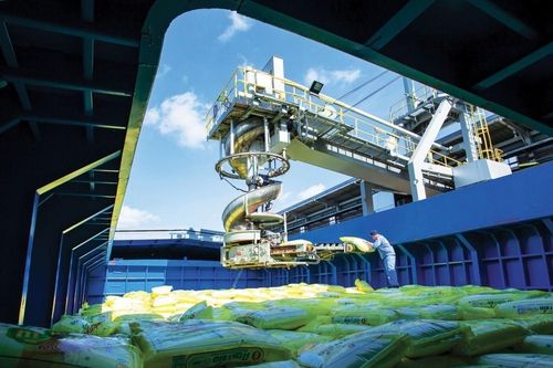 Xuất khẩu tăng 95%, Phân bón Cà Mau lãi 9 tháng gần 2.300 tỷ đồng