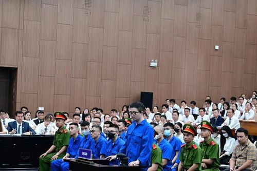 Cha, mẹ Mr Pips giải thích lý do tẩu tán tài sản sau khi con bị bắt