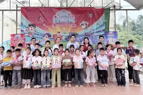 'Cùng Kun vận động mỗi ngày' tại Trường Phổ thông dân tộc bán trú Tiểu học và THCS Đức Thông