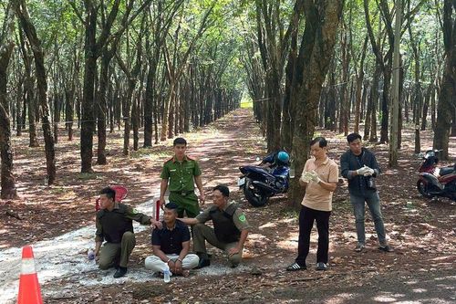 'Bí mật động trời' trong chiếc túi nilon đen trên ô tô của Nguyễn Anh Tuấn SN 1998