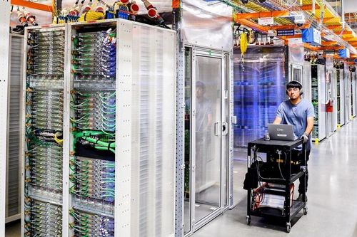AWS tăng doanh thu 39,3%, dòng tiền tự do Amazon âm 42,4 tỷ USD