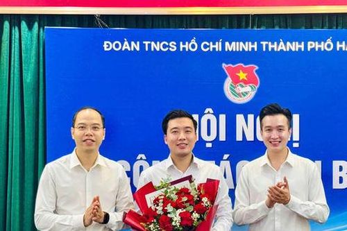 Đồng chí Dương Minh Đức là Chủ tịch Hội đồng Đội thành phố Hà Nội