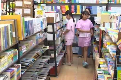 Từ năm học 2028-2029, học sinh cả nước được miễn phí sách giáo khoa