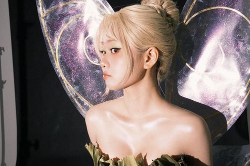 Hàn Hằng, Yeolan 'đua nhau' hóa trang Tinker Bell dịp Halloween