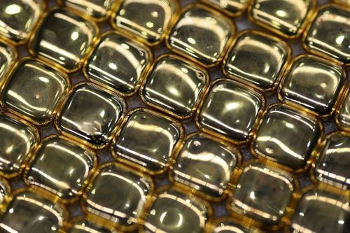Giá vàng, bạc rớt mạnh, về mức thấp nhất năm