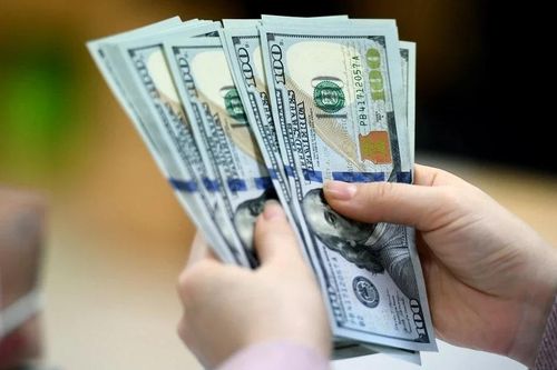 Giá USD lần đầu giao dịch dưới 26.000 đồng sau gần 2 năm