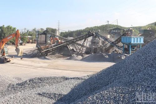 Quảng Ngãi yêu cầu bảo đảm tiến độ cung ứng khoáng sản phục vụ các công trình