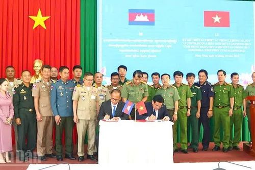 Đồng Tháp và Prey Veng ký kết phòng, chống ma túy, tội phạm qua biên giới