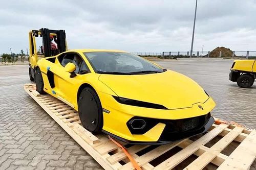 Cường Đô la 'gây sốc' tặng Lamborghini Temerario 30 tỷ cho khách mua nhà