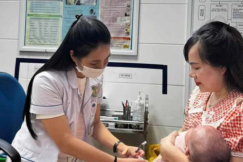 Nhận diện sớm biến chứng nguy hiểm cúm A ở trẻ