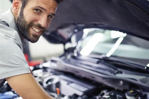 Những điều cần kiểm tra khi xe ô tô đề nhưng không nổ máy