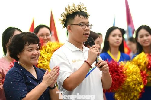 Ngôi trường nào có nhiều quán quân Đường lên đỉnh Olympia nhất?